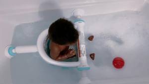 Summer Infant Bath Seat Review: A Lifesaver for Active Babies?