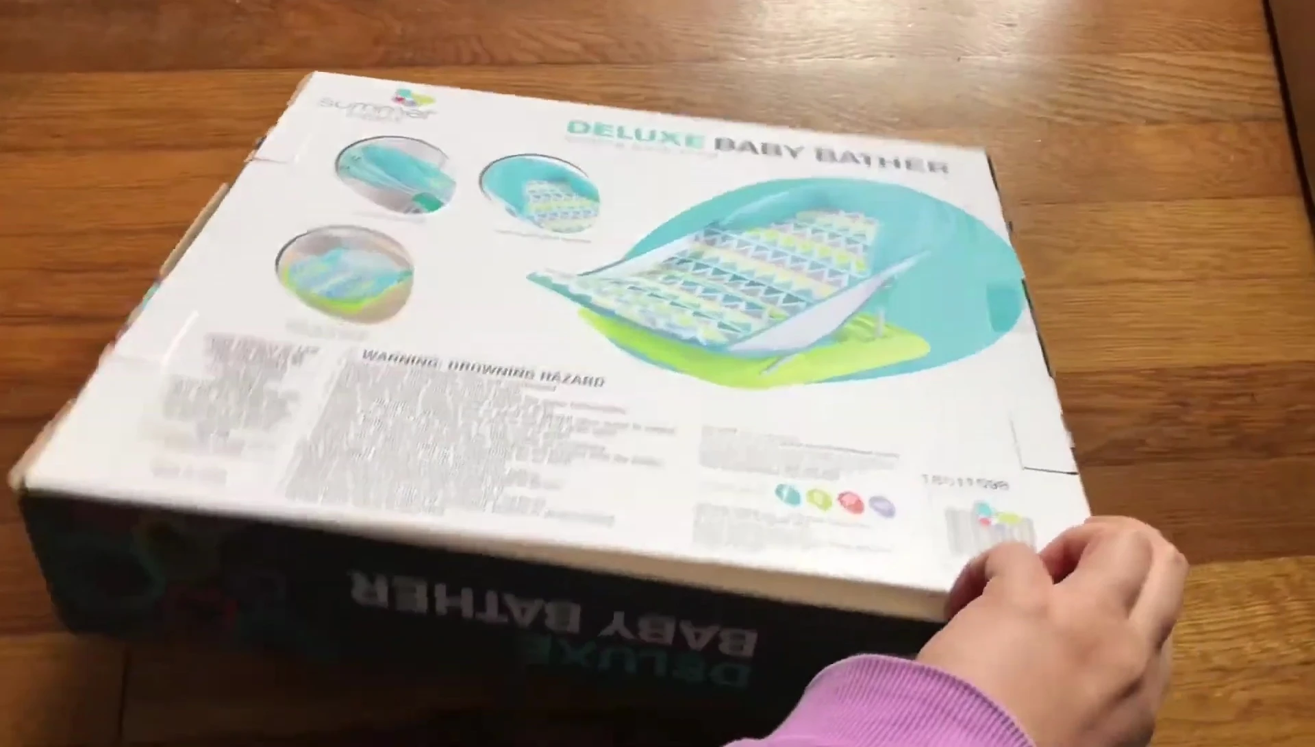 The Summer Infant Deluxe Baby Bather box