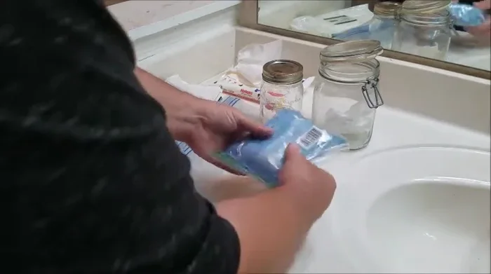 Remove as much air as possible before sealing.