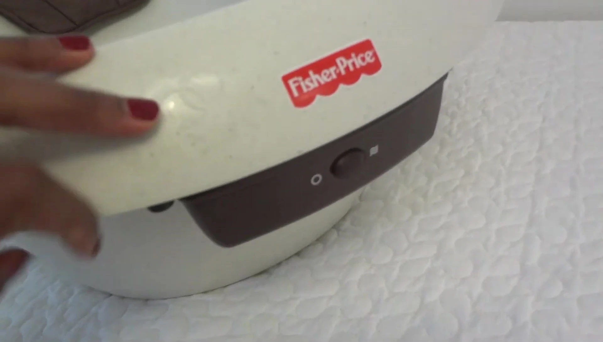 Highlighting the vibration button.