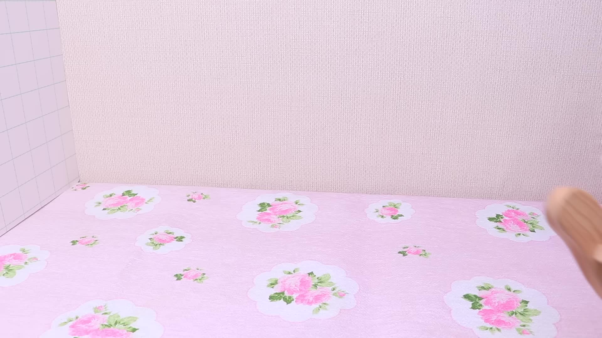 Close-up shot of the Baby Born bath set packaging