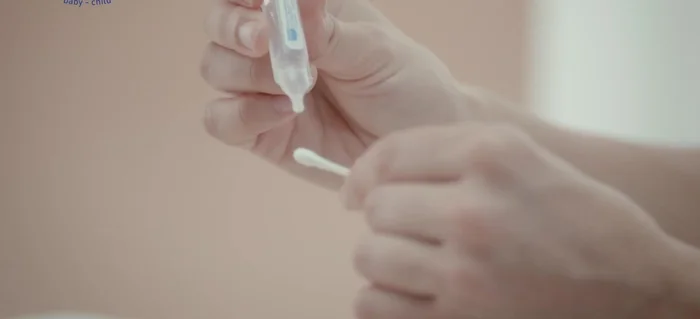 Clean nostrils: Dip an adult cotton bud into saline solution, gently wipe the inside of each nostril to moisten secretions, then remove using the dry end.