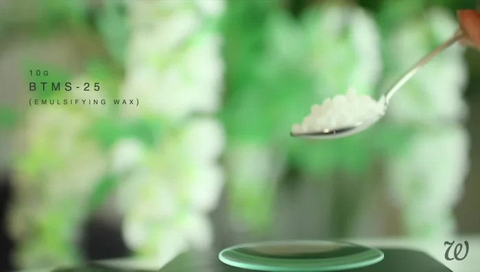 Prepare the oil phase for the leave-in conditioner: melt coconut oil (or your preferred oil), BTMS, and cetyl alcohol (or another fatty alcohol) over low heat.