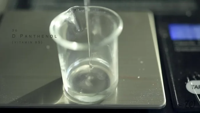 Add panthenol (vitamin B5) to the leave-in conditioner. Whisk to combine.