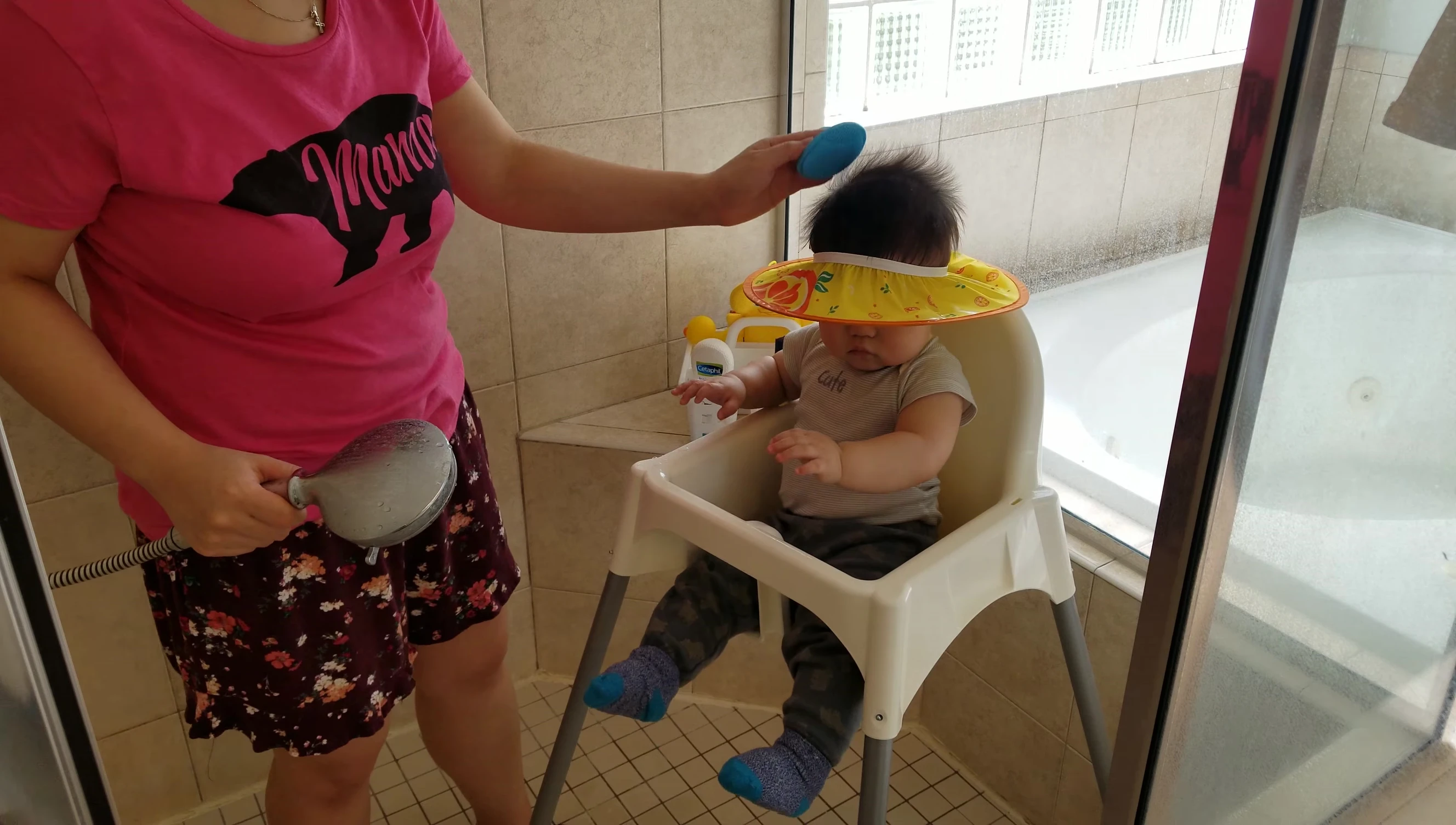 Bath caddy with essentials