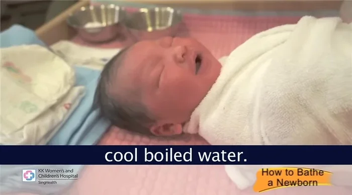 Clean face: Wash your baby's face using cold boiled water and a face cloth or cotton balls, wiping from the center outwards.