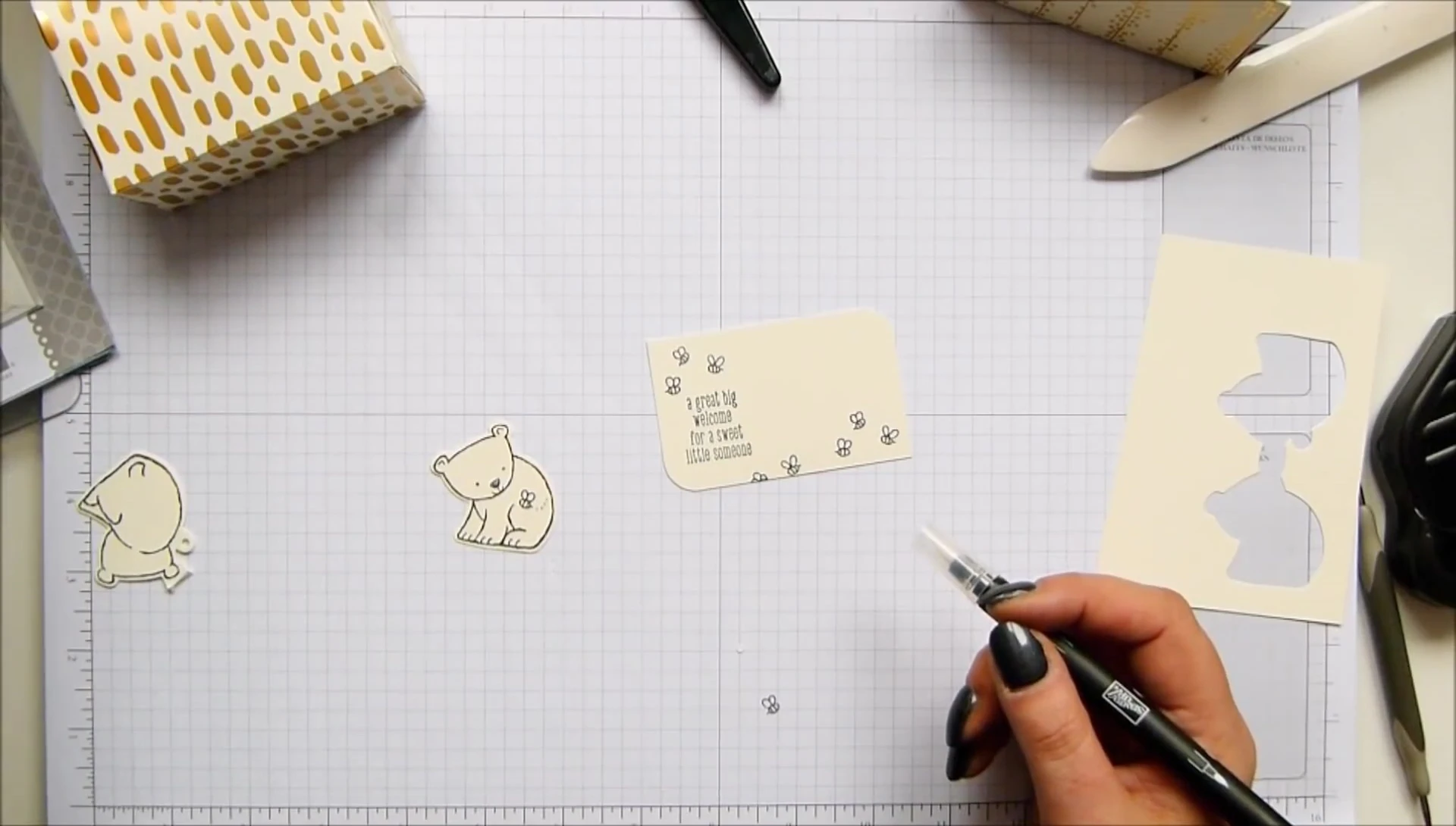 Speaker coloring in the bee stamps.