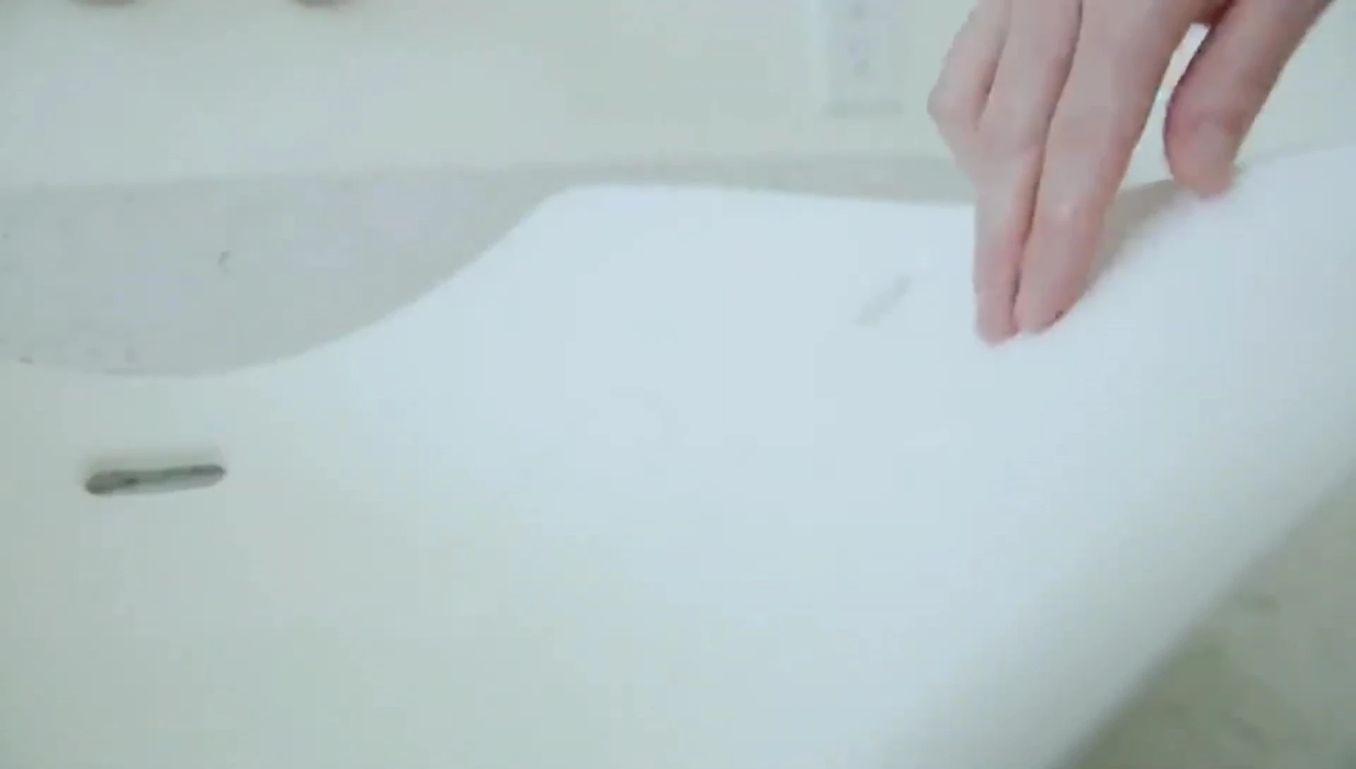 Close-up shot showcasing the tub's features