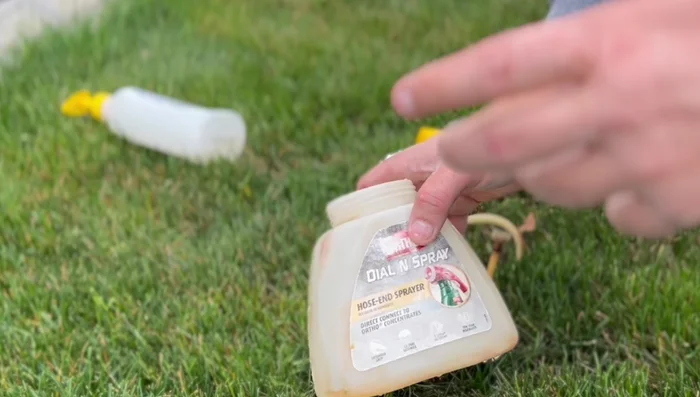 Mix the baby shampoo with water. Add the measured shampoo to your sprayer tank and fill the rest with water.